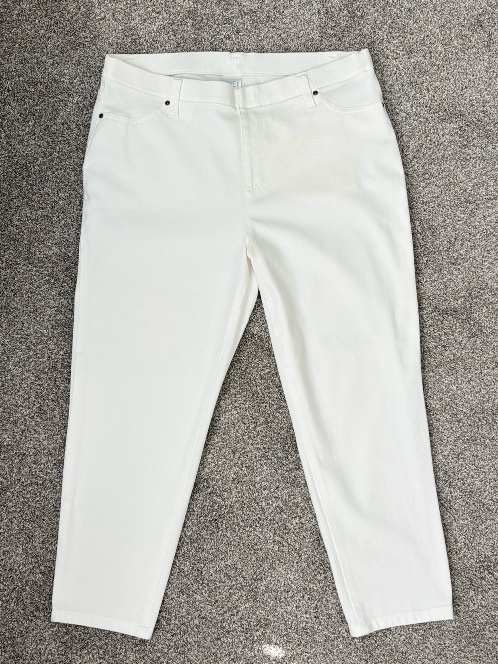 Time and Tru White Stretch Capri Pants Size L 12-14 NWOT